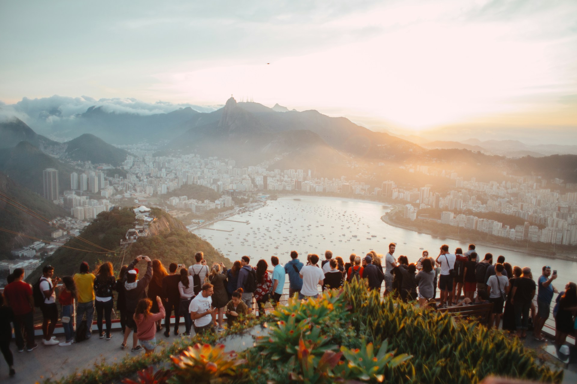 https://client.horasis.org/wp-content/uploads/2025/03/elizeu-dias-SEq9dyZSe6c-unsplash-1.jpg